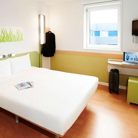 ibis budget Cergy St Christophe Eksteriør billede