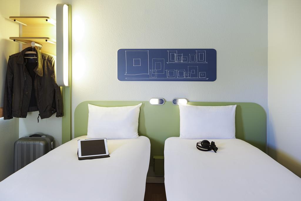ibis budget Cergy St Christophe Eksteriør billede