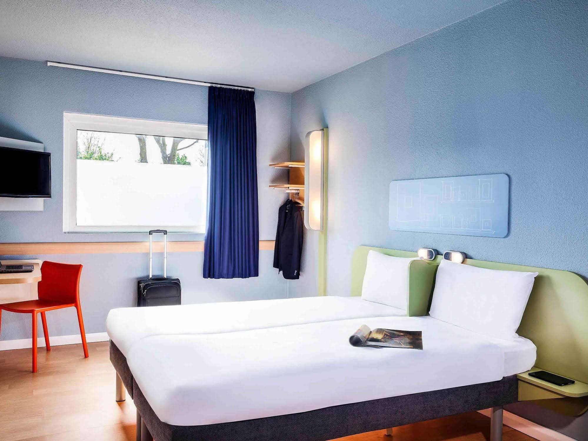 ibis budget Cergy St Christophe Eksteriør billede