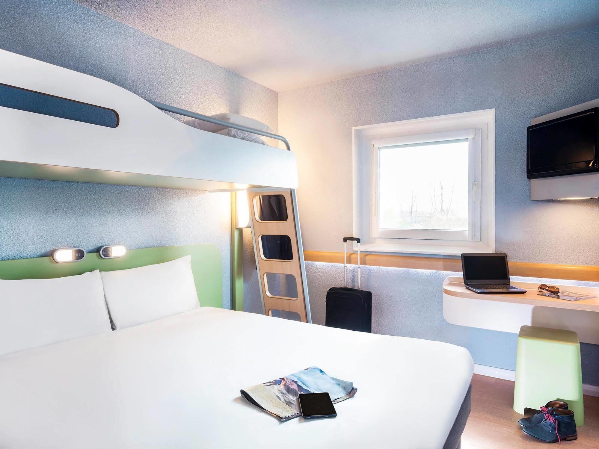 ibis budget Cergy St Christophe Eksteriør billede