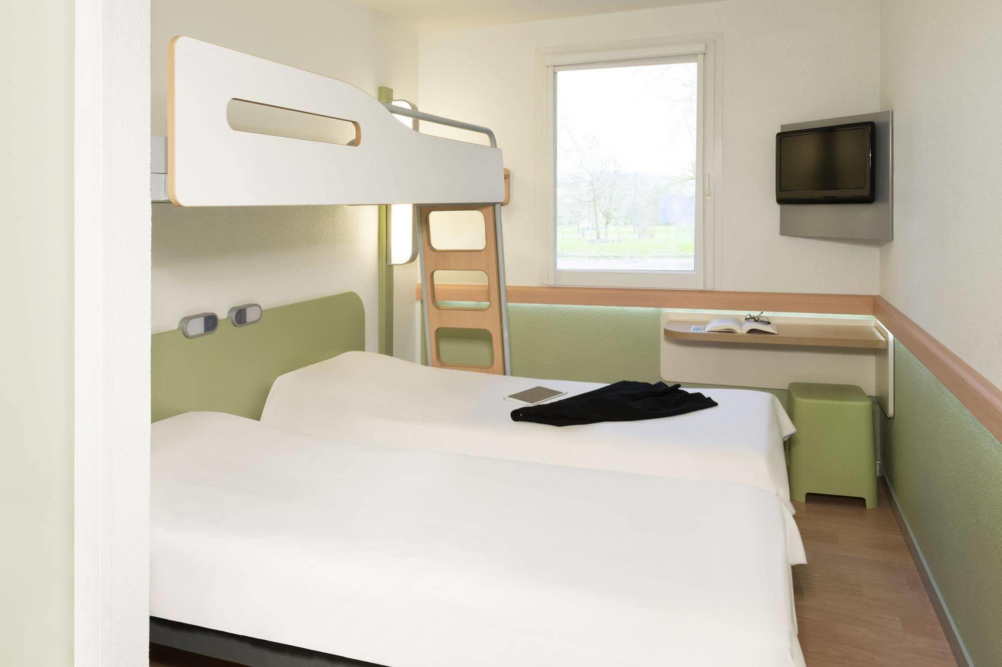 ibis budget Cergy St Christophe Eksteriør billede